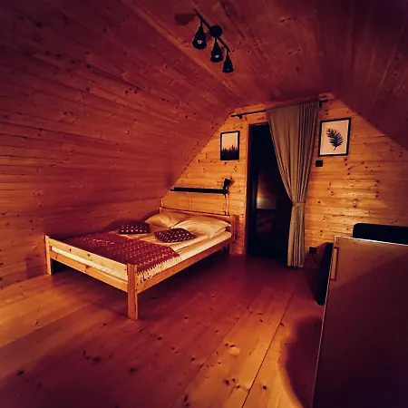 Semesterbostad Przystanek Sniezka *